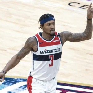 盛世棋牌官网-暴风雨前的宁静？奇才深陷泥泞比尔为何稳如泰山？